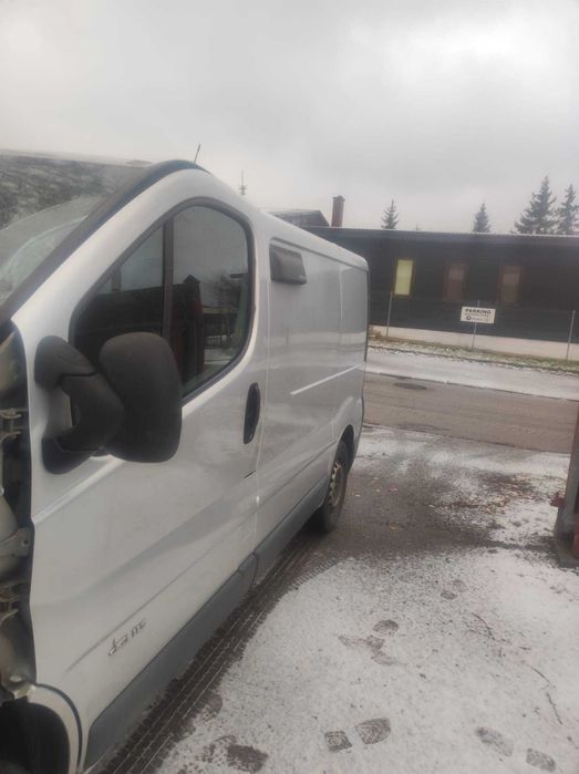 Renault Trafic drzwi przednie