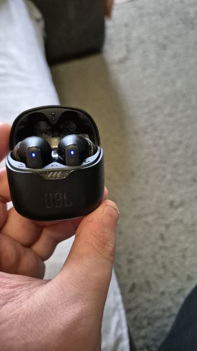 Продам JBL Tune Flex
