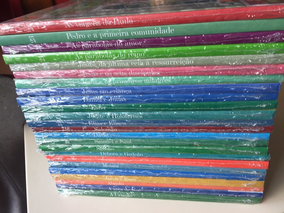 Coleção de livros Histórias da  Biblia para criamças!  Novosa