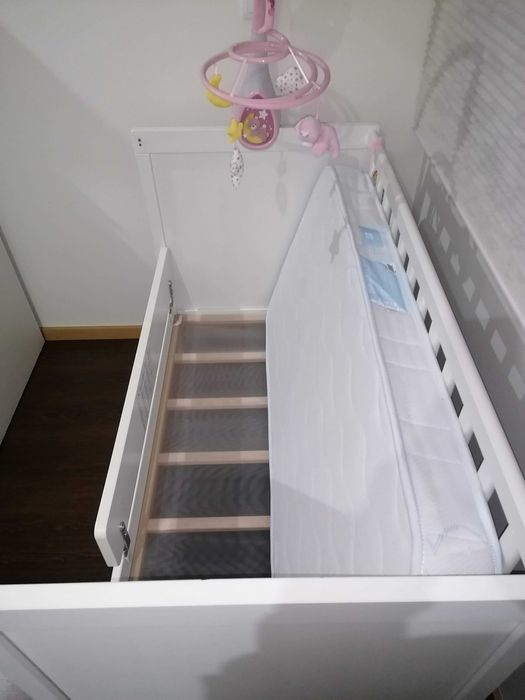 Berço Sundvik Ikea + Colchão Zippy