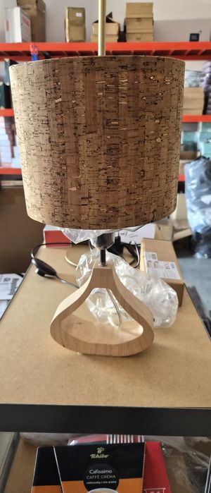 Lampa stojąca drewno korek