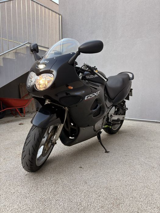 Suzuki GSX750F Katana 750 – 25 mil km