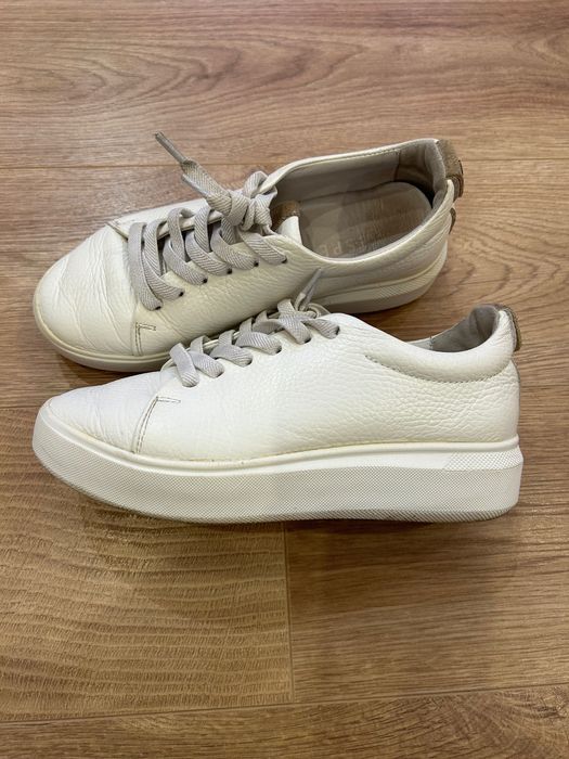 Білі кедики Rispetto, натуральна шкіра, 34р, 21,5см в гарному стані