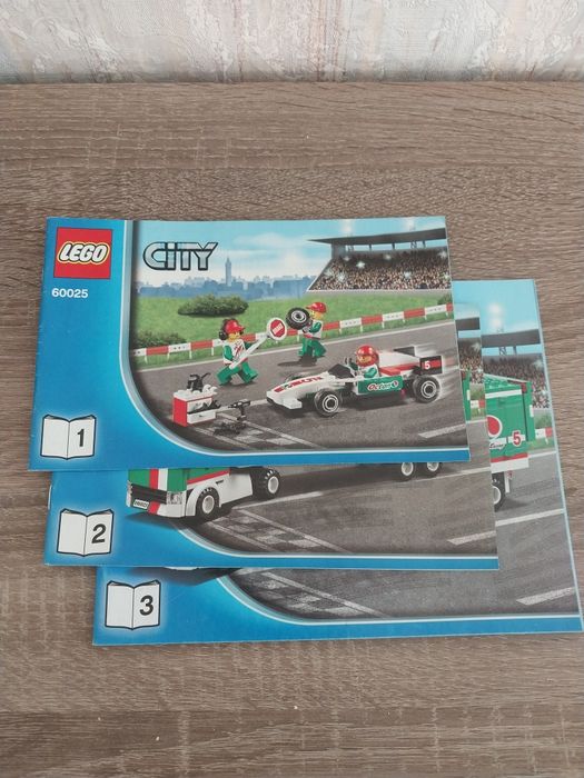 Набор лего 60025