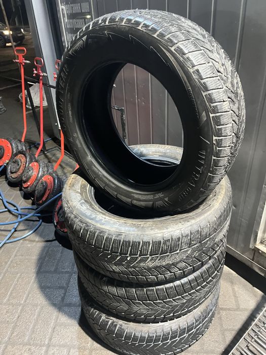 235 60 17 к-т 2400грн 4шт резина скати шини r17 235 60