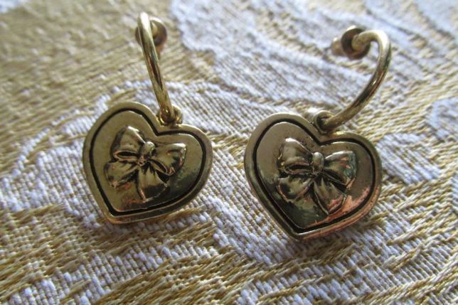 Brincos pequenos variados