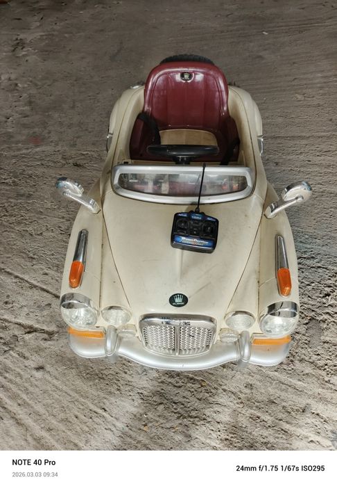 Samochód na akumulator Mercedes klasyk