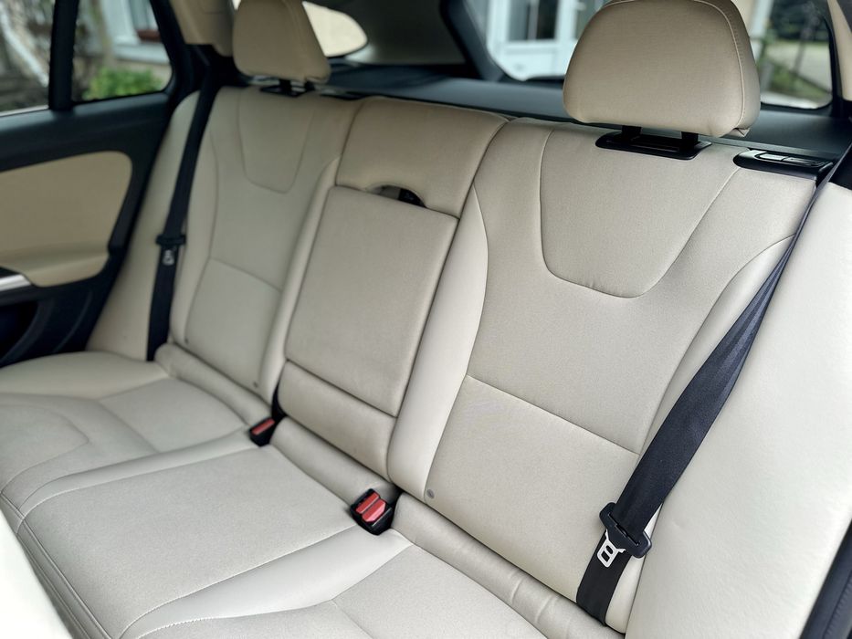 Volvo V60 2013 рік 1.6 diesel
