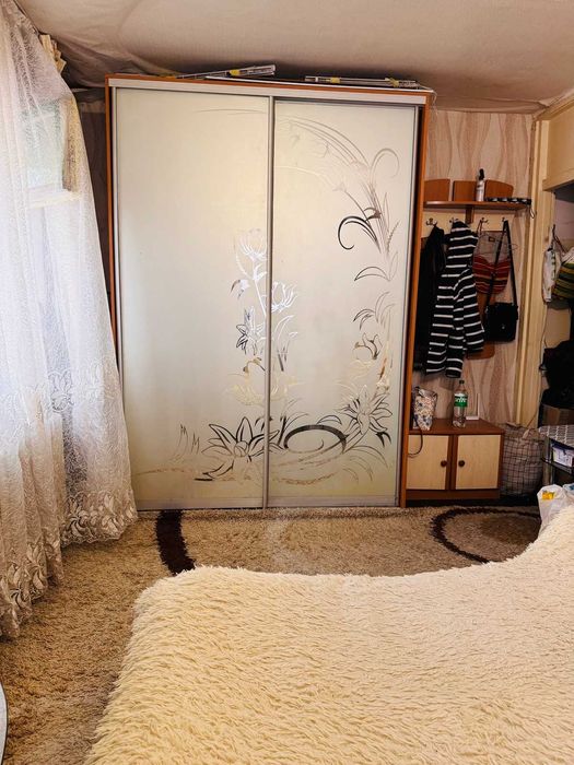 Продається 2-кімнатна квартира