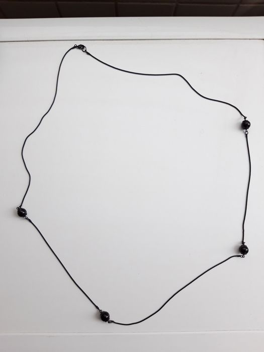 Colar preto com bolas pretas da Bijou Brigitte - NOVO!
