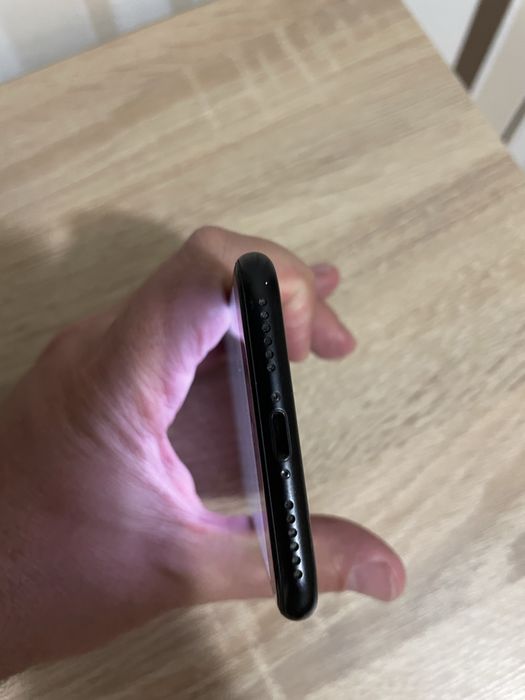 iPhone SE 2020 64 gb