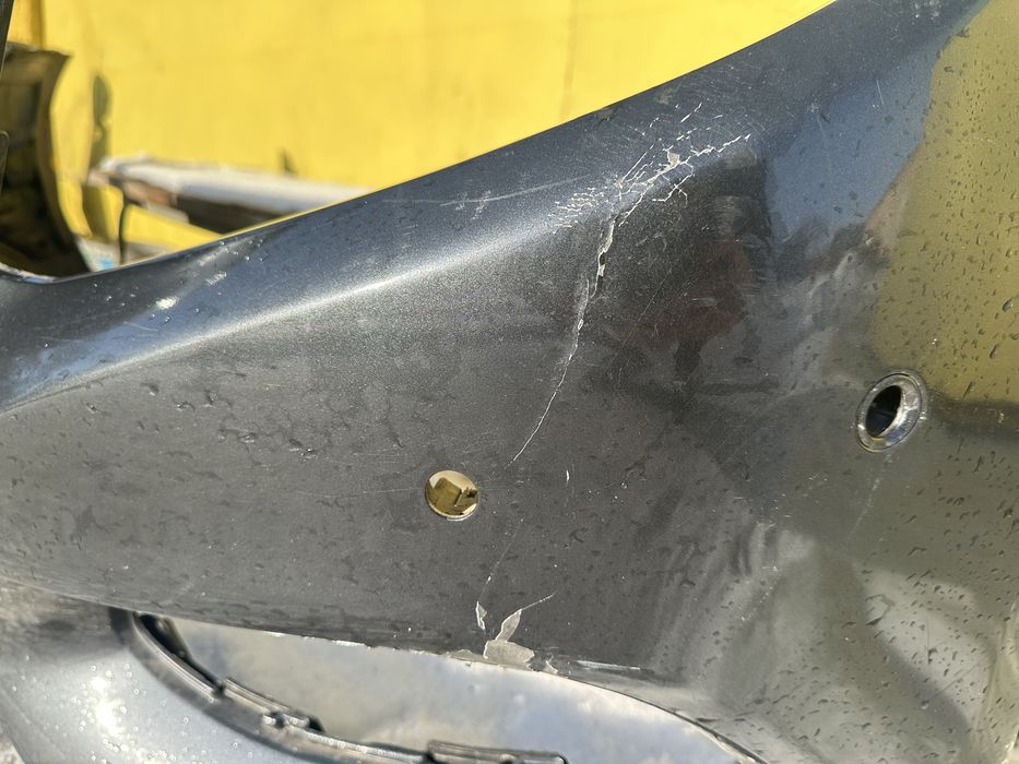 Передний бампер в сборе MERCEDES C220