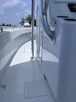 Sprzątanie i czyszczenie + serwis łodzi, jachty, motorówki | detailing