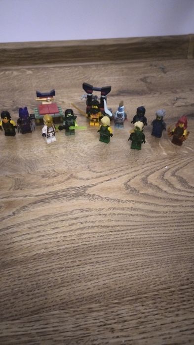 LEGO ninjago zestaw figurki i budowle