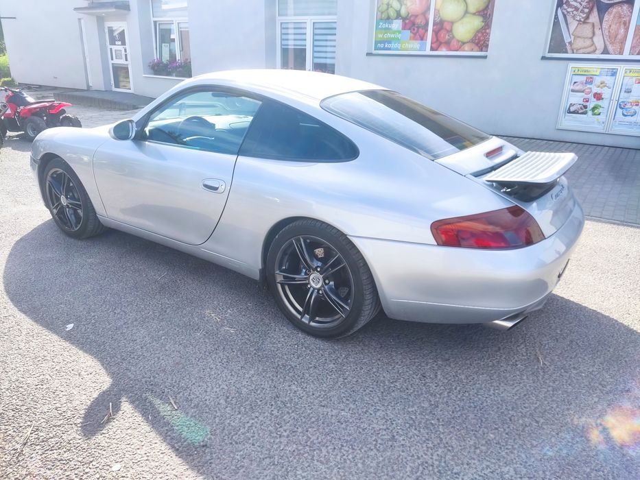 Porsche Carrera 911 996