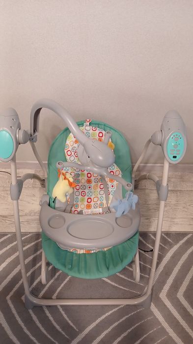 Дитяче крісло шезлонг гойдалка El Camino Sensa Circles Aqua Mint