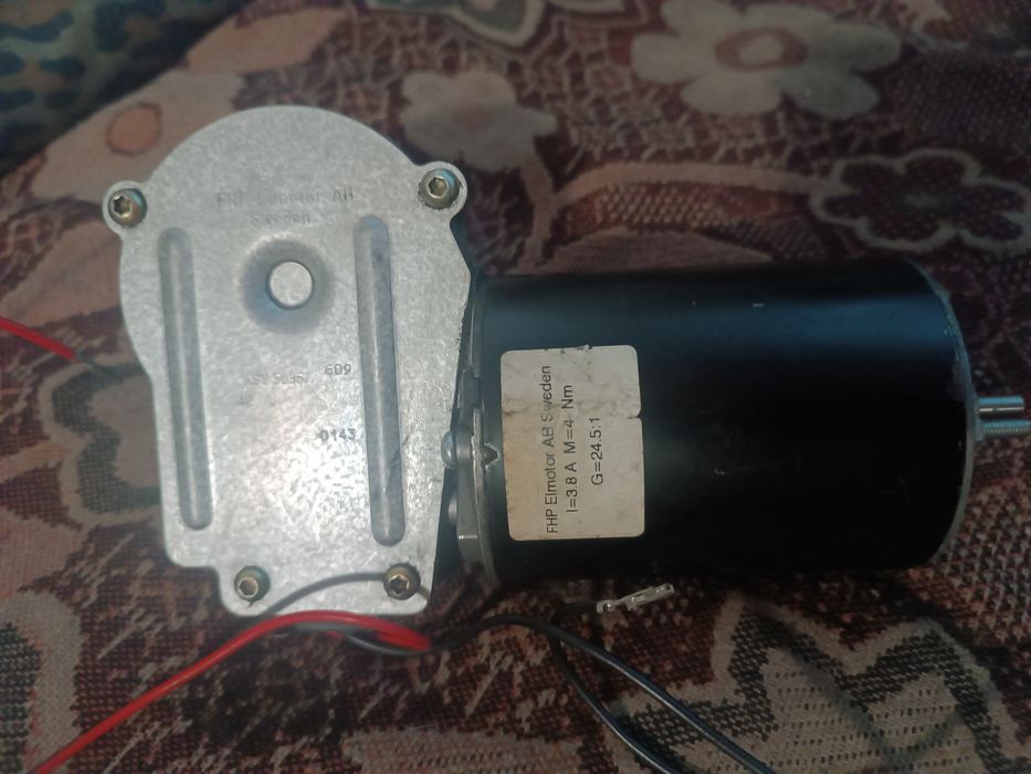 Продам двигатель подачи проволоки Fronius