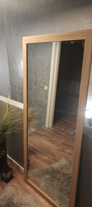 Дзеркало бренду JYSK розміром 70*160