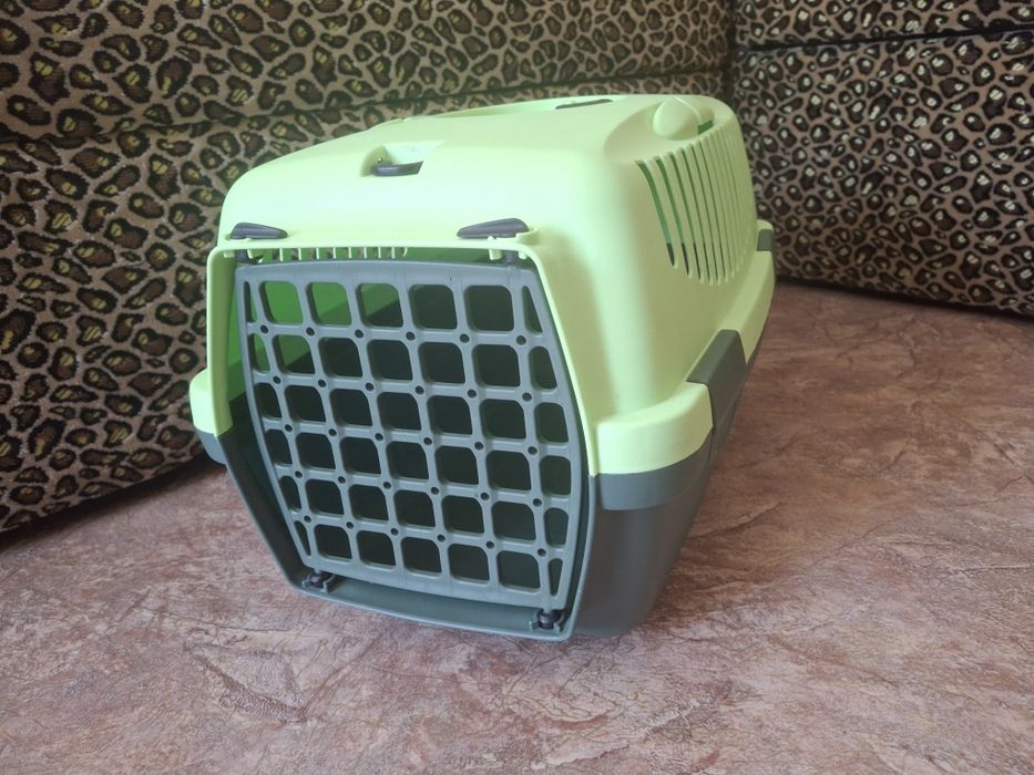 Перенесення для тварин/Переноска