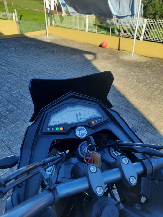 Mota SYM 125 como nova
