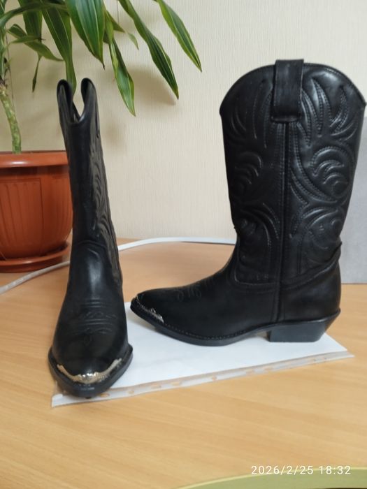 Шкіряні козаки Santa Fe 35р Made in ltali.Натуральна шкіра