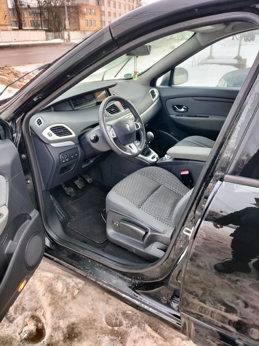 Renault grand scenic 3 1.6 dci 2011 року