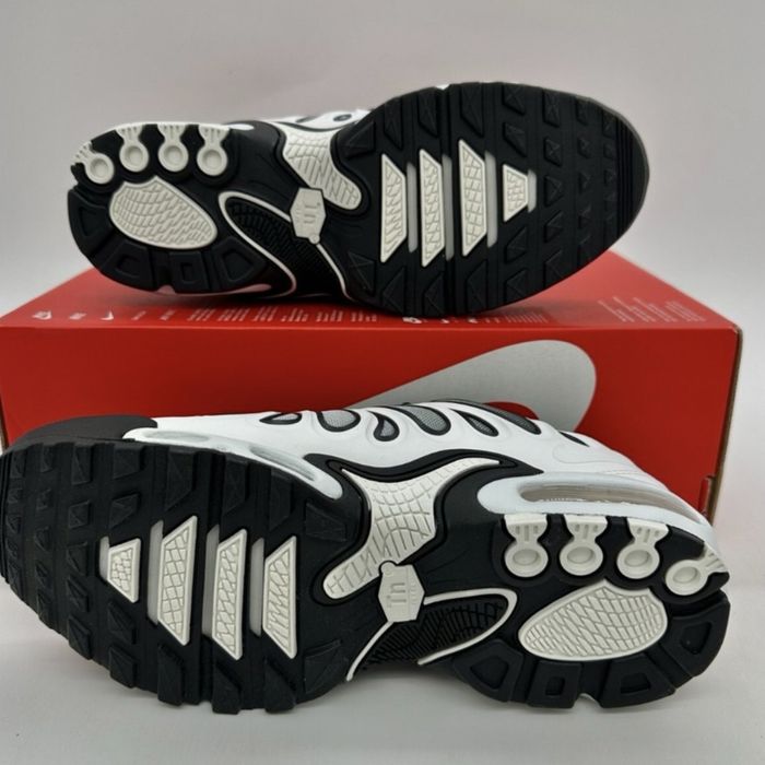 Кросівки Nike Air Max TN Plus Drift White Black / Всі розміри