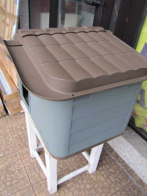 Domek dla kota buda legowisko na zewnatrz KERBL 60 x 51 x 41 cm