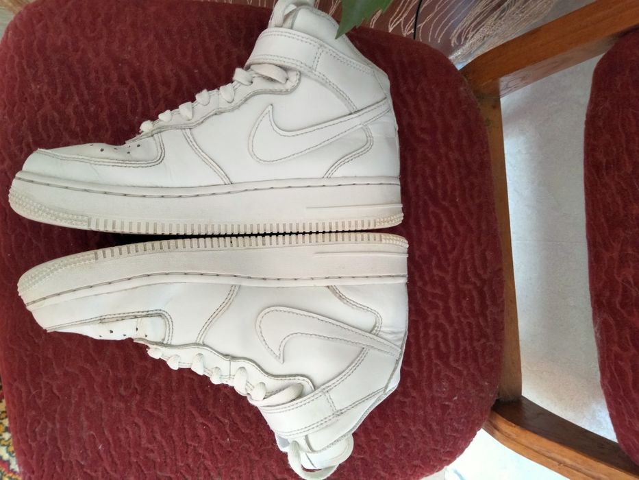 Жіночі кросівки Nike Air Force 1 Mid  36 (23 см)