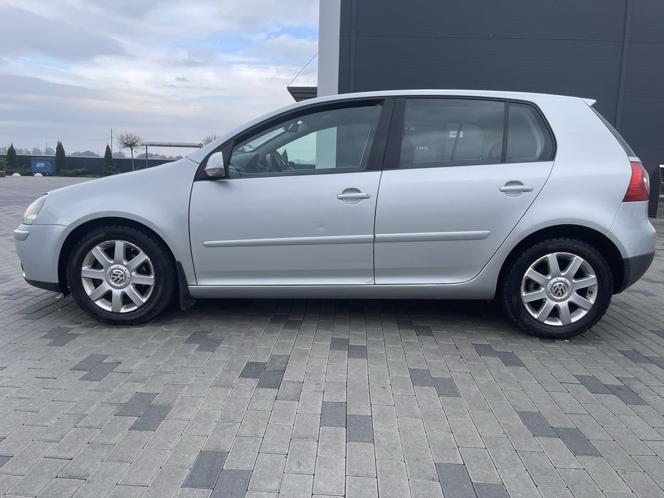 Volkswagen Golf V