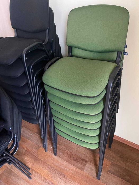 столи крісла тумби шафи стелажі тумби оргтех комоди