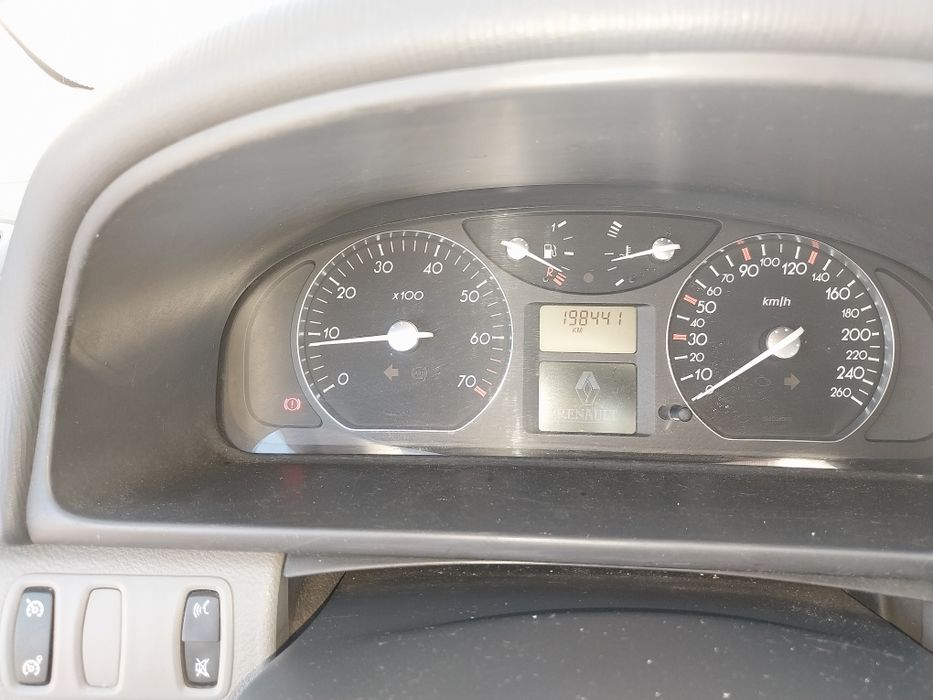 Renault Laguna 1.6 (melhor oferta)