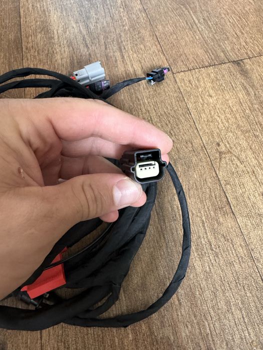 Ford Mustang Mach-E  проводка переднього бампера