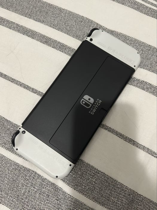 Nintendo Switch OLED 64gb