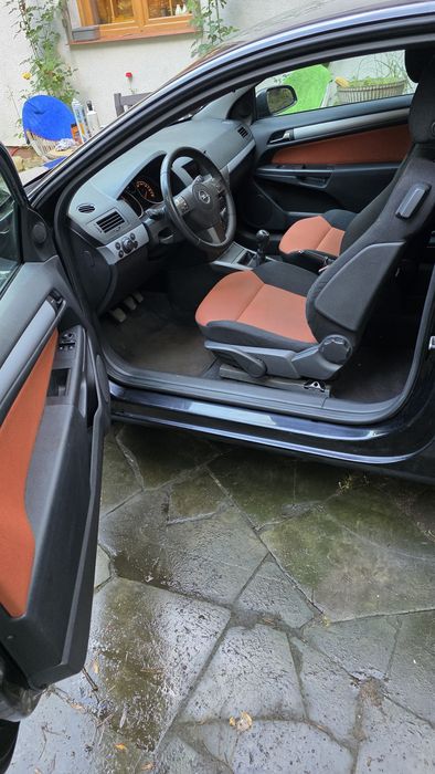 Opel Astra gtc 1.4 benz ksenony sprowadzony z Niemiec