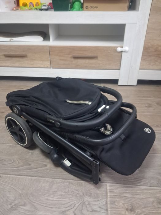 Коляска Cybex beezy