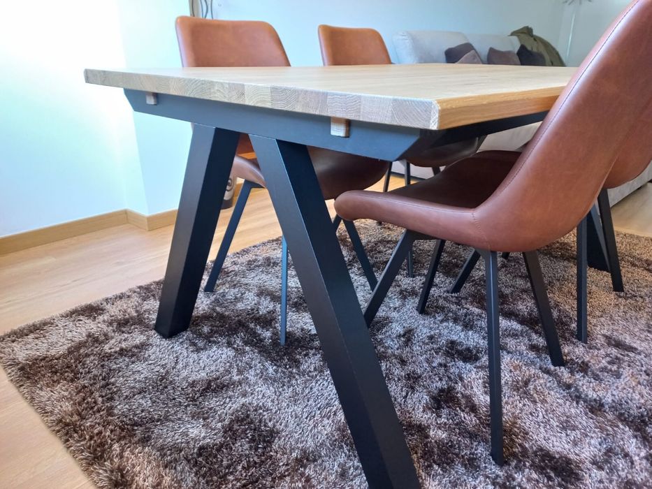 Mesa de jantar com extensão