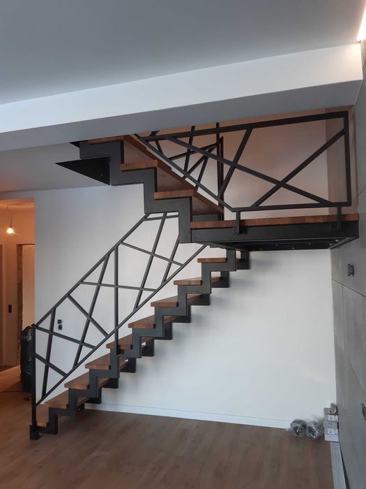 Schody, konstrukcja metalowe spawanie barierki balustrady