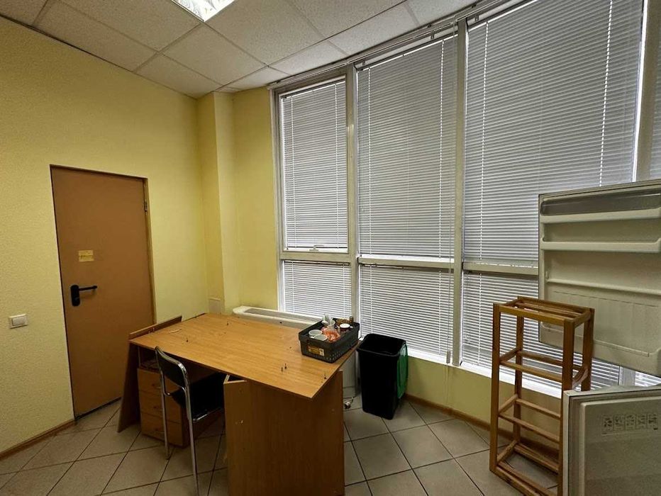 Без %! Аренда офиса в БЦ Харьковское шоссе м.Бориспольская (150 кв.м.)