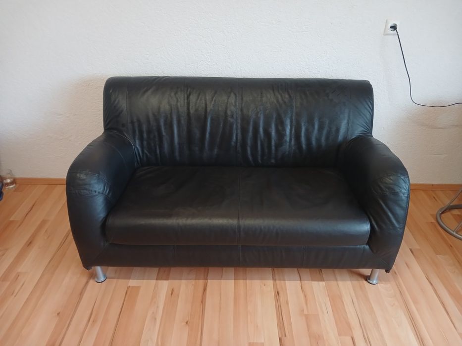 Шкіряний диванчик