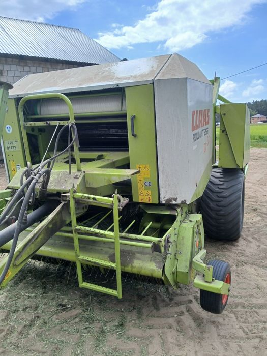 Prasoowijarka claas roland 255