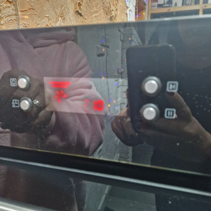 Варочьна Поверхня  Le Chef