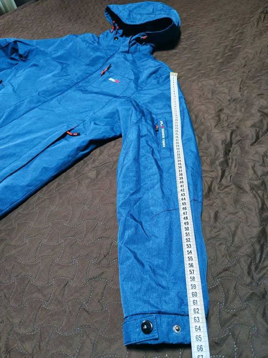 Демисезонная куртка мужская, размер М