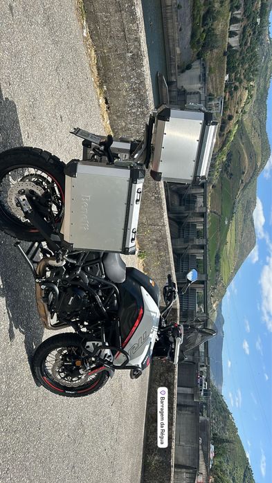 Benelli TRK 702X com apenas 2500km - 2024
