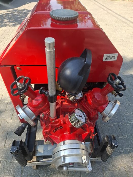Motopompa Iveco Magirus Fire 1800 Litrów 15 bar Nawadnianie Deszczownia Pompa Strażacka