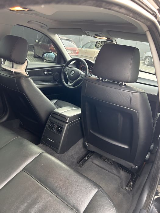 Bmw 320i 2007 2.0 бензин