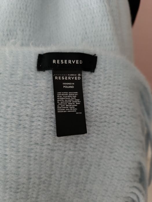 Reserved szal szalik jasnoniebieski z frędzlami