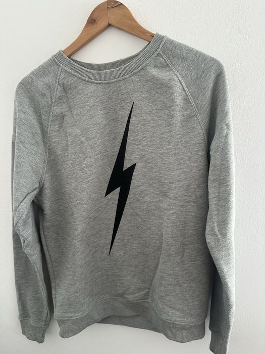 Sweatshirt bolt