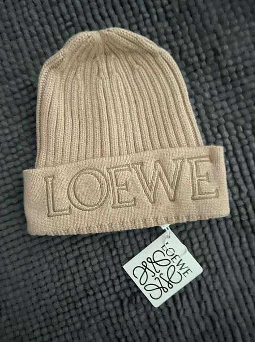Жапка жіноча Нова шапка в стилі Loewe бежева