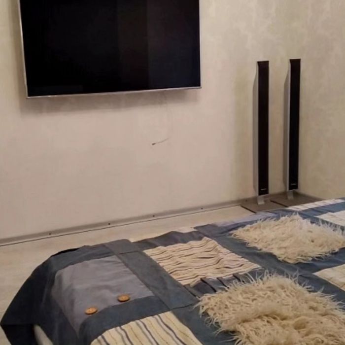 3  ком квартира в центре,пр Александра Поля посуточно,понедельно